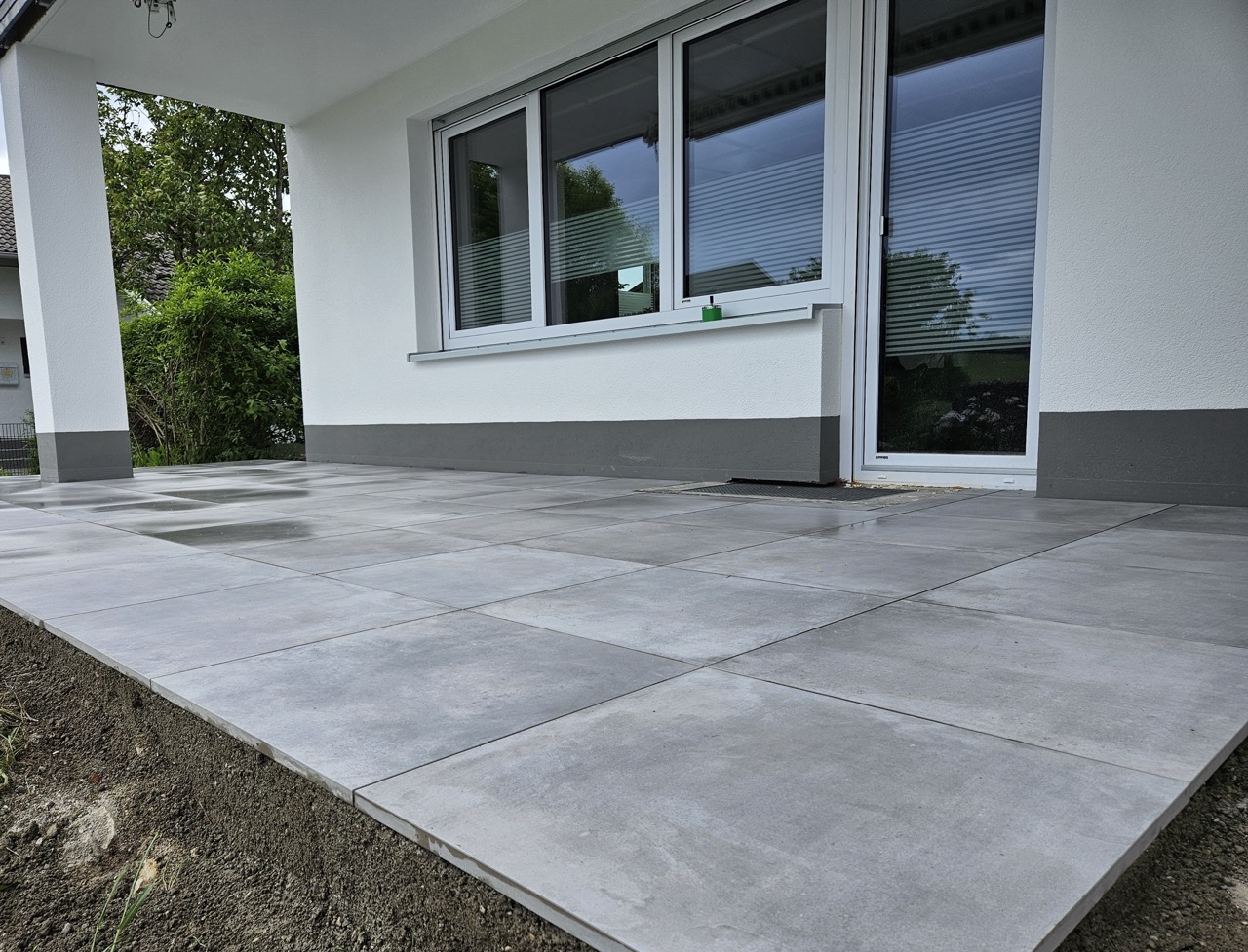 Feinsteinzeug-Terrasse in Ottobeuren